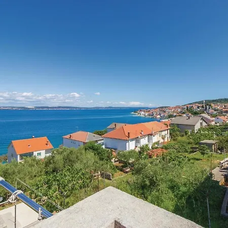 Holiday home With Sea View Ii Kali